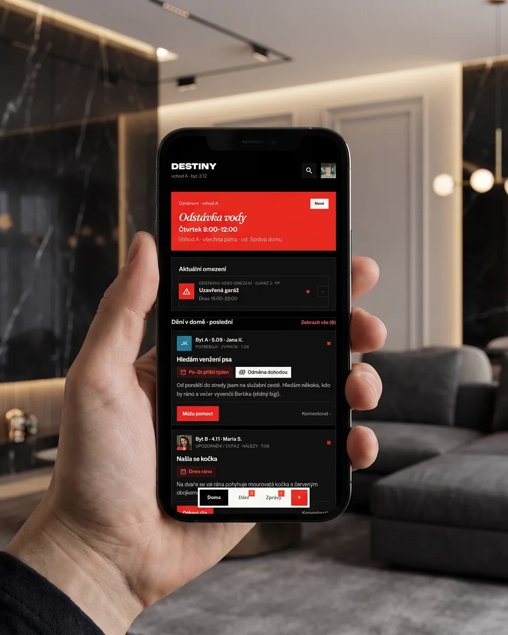 Obyvatel drží telefon s aplikací DOMEON v designu Destiny: oznámení Odstávka vody, čtvrtek 8:00–12:00